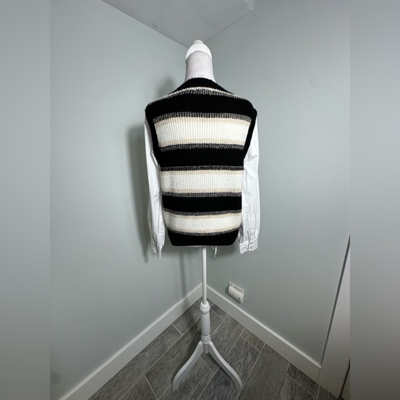 Evereve | Lucy Two-Fer Striped Sweater Vest Blouse Women’s Large - Picture 10 of 17
